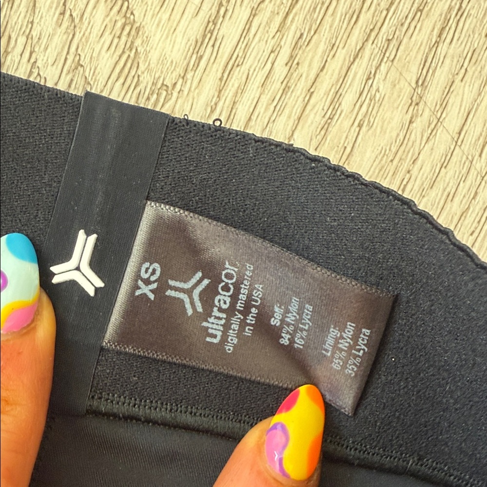 Ultracor Leggings with Star Design - Picture 2 of 6